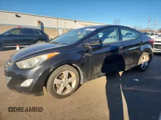 ✅ 2013 Hyundai Elantra GLS • VIN: 5NPDH4AE4DH369755 • Лот: 92790475. Опубликован ранее на Copart с пробегом 118 235 миль. Бесплатный доступ к архиву аукционных продаж из США и подробный отчёт об истории автомобиля на DreamBid. Изображение 1.