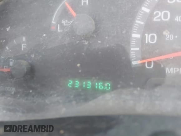 ✅ 2003 Ford F-150 XL • VIN: 1FTRF17283NB19683 • Lot: 42769268. Listed on IAAI with 231,316 mi. Free auction sales archive from the USA and detailed vehicle history report at DreamBid. Image 7.