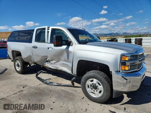 ✅ 2019 Chevrolet Silverado 2500HD Work Truck • VIN: 2GC2KREG9K1185492 • Лот: 81143915. Опубликован ранее на Copart с пробегом 124 233 миль. Бесплатный доступ к архиву аукционных продаж из США и подробный отчёт об истории автомобиля на DreamBid. Изображение 4.