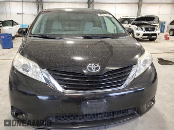 ✅ 2013 Toyota Sienna LE • VIN: 5TDKK3DC8DS282464 • Lot: 90034475. Listed on Copart with 122,791 mi. Free auction sales archive from the USA and detailed vehicle history report at DreamBid. Image 5.