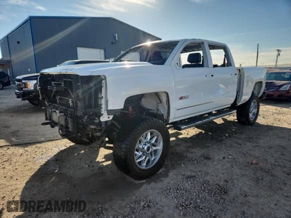 ✅ 2015 Chevrolet Silverado 3500HD LTZ • VIN: 1GC4K0C84FF676325 • Лот: 87258775. Опубликован ранее на Copart с пробегом 132 809 миль. Бесплатный доступ к архиву аукционных продаж из США и подробный отчёт об истории автомобиля на DreamBid. Изображение 1.