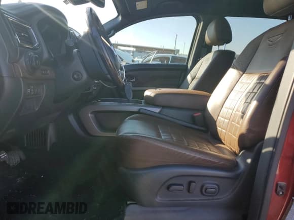 ✅ 2020 Nissan Titan Platinum Reserve • VIN: 1N6AA1ED6LN500560 • Lot: 85509084. Wystawiony na Copart z przebiegiem 80 979 mil. Bezpłatny archiwum sprzedaży aukcyjnych z USA i szczegółowy raport historii pojazdu na DreamBid. Zdjęcie 7.