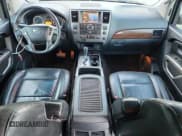 ✅ 2015 Nissan Armada Platinum • VIN: 5N1BA0ND9FN613131 • Лот: 85510215. Опубликован ранее на Copart с пробегом 225 320 миль. Бесплатный доступ к архиву аукционных продаж из США и подробный отчёт об истории автомобиля на DreamBid. Изображение 8.