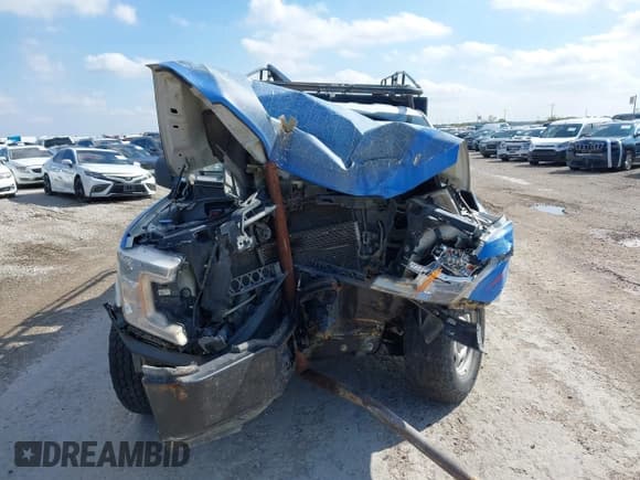 ✅ 2018 Ford F-150 XL • VIN: 1FTMF1CBXJKD25148 • Lot: 43240467. Listed on IAAI with 152,815 mi. Free auction sales archive from the USA and detailed vehicle history report at DreamBid. Image 12.