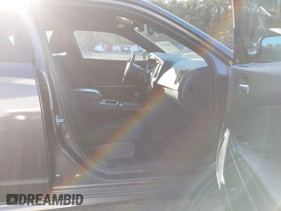 ✅ 2023 Dodge Charger GT • VIN: 2C3CDXHG7PH607129 • Lot: 43666513. Wystawiony na IAAI z przebiegiem 54 727 mil. Bezpłatny archiwum sprzedaży aukcyjnych z USA i szczegółowy raport historii pojazdu na DreamBid. Zdjęcie 5.