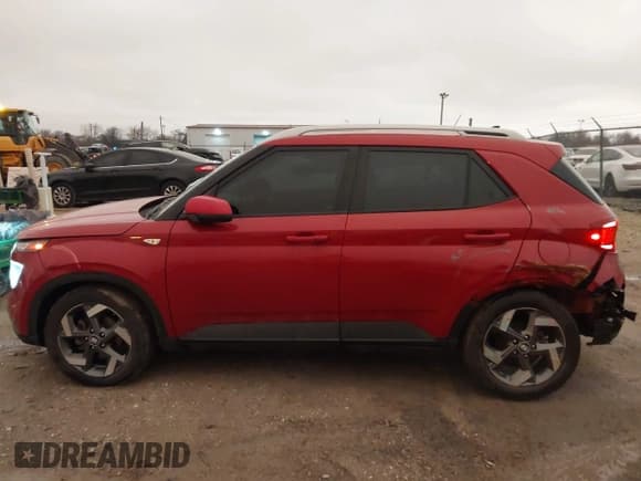 ✅ 2020 Hyundai Venue SEL • VIN: KMHRC8A38LU026229 • Lot: 41844287. Listed on IAAI with 73,685 mi. Free auction sales archive from the USA and detailed vehicle history report at DreamBid. Image 15.