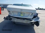 ✅ 2014 Mercedes-Benz E 350 Sport • VIN: WDDHF5KB7EB028246 • Lot: 42669169. Wystawiony na IAAI z przebiegiem 107 921 mil. Bezpłatny archiwum sprzedaży aukcyjnych z USA i szczegółowy raport historii pojazdu na DreamBid. Zdjęcie 17.