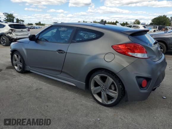 ✅ 2015 Hyundai Veloster Turbo R-Spec • VIN: KMHTC6AE5FU229661 • Lot: 82590775. Wystawiony na Copart z przebiegiem 108 959 mil. Bezpłatny archiwum sprzedaży aukcyjnych z USA i szczegółowy raport historii pojazdu na DreamBid. Zdjęcie 2.