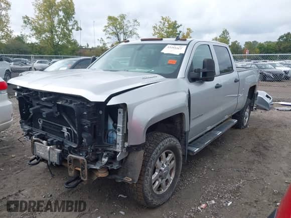 2015 Chevrolet Silverado 2500HD LT with VIN 1GC1KVE87FF107708, listed as a IAAI auction lot 43293267 with 179,538 mi miles and . Bid and sale history available at DreamBid. Image 18.