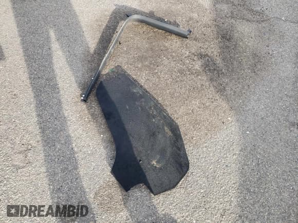 ✅ 2023 Tesla Model Y Long Range • VIN: 7SAYGDEE1PF827997 • Лот: 90992585. Опубликован ранее на Copart с пробегом 32 162 миль. Бесплатный доступ к архиву аукционных продаж из США и подробный отчёт об истории автомобиля на DreamBid. Изображение 12.