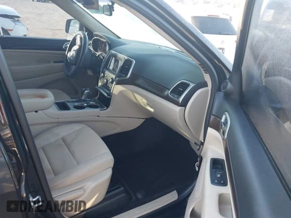 ✅ 2018 Jeep Grand Cherokee Laredo • VIN: 1C4RJEAG7JC269111 • Лот: 43682565. Опубликован ранее на IAAI с пробегом 104 253 миль. Бесплатный доступ к архиву аукционных продаж из США и подробный отчёт об истории автомобиля на DreamBid. Изображение 5.