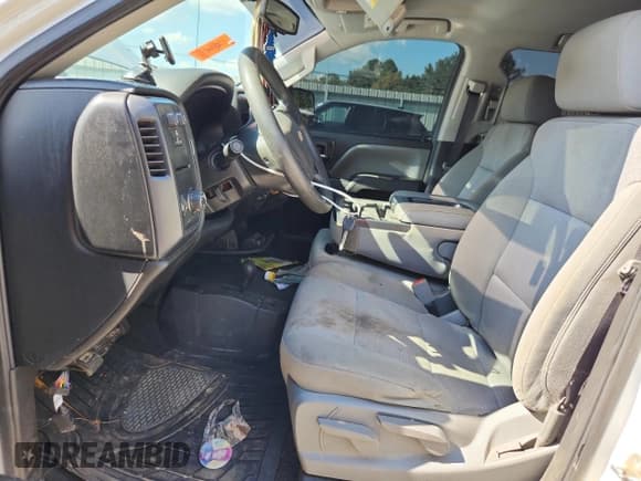 ✅ 2018 Chevrolet Silverado 1500 Custom • VIN: 3GCUKPEC6JG552963 • Lot: 84563315. Listed on Copart with 188,143 mi. Free auction sales archive from the USA and detailed vehicle history report at DreamBid. Image 7.