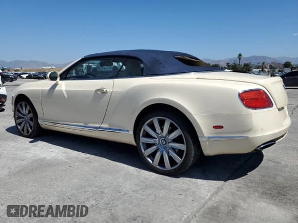 ✅ 2012 Bentley Continental GT • VIN: SCBGR3ZA3CC075458 • Lot: 71679835. Listed on Copart with 77,654 mi. Free auction sales archive from the USA and detailed vehicle history report at DreamBid. Image 2.