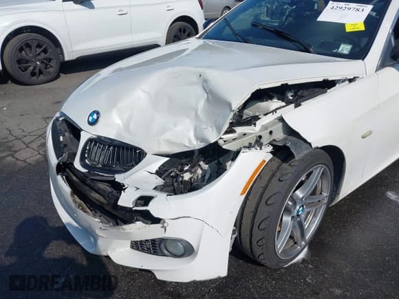 ✅ 2013 BMW 3 Series 335is • VIN: WBADX1C5XDJ128995 • Лот: 42929783. Опубликован ранее на IAAI с пробегом 77 477 миль. Бесплатный доступ к архиву аукционных продаж из США и подробный отчёт об истории автомобиля на DreamBid. Изображение 6.