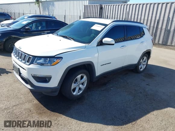 ✅ 2020 Jeep Compass Altitude • VIN: 3C4NJCBB0LT235265 • Лот: 43646913. Опубликован ранее на IAAI с пробегом 88 221 миль. Бесплатный доступ к архиву аукционных продаж из США и подробный отчёт об истории автомобиля на DreamBid. Изображение 18.