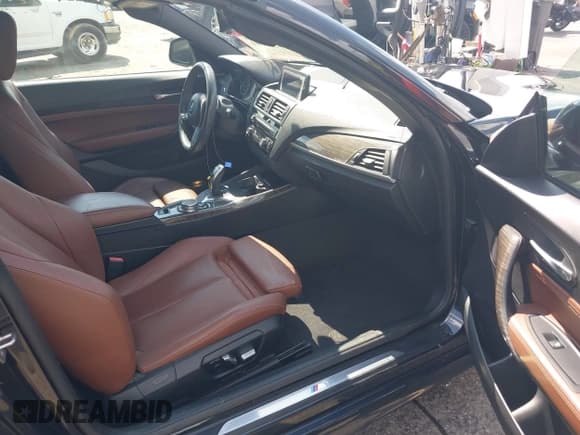 ✅ 2016 BMW 2 Series 228i • VIN: WBA1K9C51GV322117 • Лот: 42527281. Опубликован ранее на IAAI с пробегом 83 993 миль. Бесплатный доступ к архиву аукционных продаж из США и подробный отчёт об истории автомобиля на DreamBid. Изображение 5.