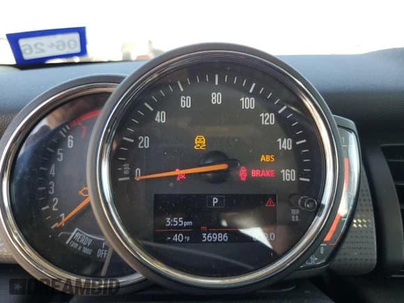 ✅ 2018 MINI Hardtop 4 Door Cooper • VIN: WMWXU1C51J2F79229 • Lot: 86406645. Listed on Copart with 36,986 mi. Free auction sales archive from the USA and detailed vehicle history report at DreamBid. Image 9.