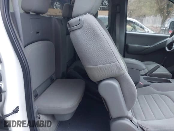 ✅ 2014 Nissan Frontier S • VIN: 1N6BD0CT8EN771803 • Lot: 43873352. Wystawiony na IAAI z przebiegiem 212 934 mil. Bezpłatny archiwum sprzedaży aukcyjnych z USA i szczegółowy raport historii pojazdu na DreamBid. Zdjęcie 8.