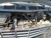 ✅ 1992 Dodge Passenger • VIN: 2B5WB35ZXNK137538 • Lot: 84401405. Wystawiony na Copart z przebiegiem 195 177 mil. Bezpłatny archiwum sprzedaży aukcyjnych z USA i szczegółowy raport historii pojazdu na DreamBid. Zdjęcie 12.