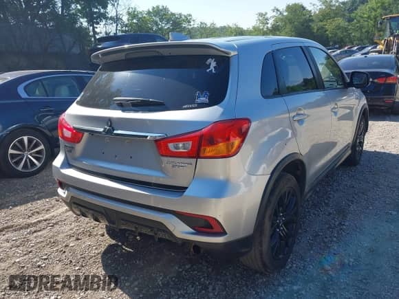 2019 Mitsubishi Outlander ES с VIN JA4AR3AU5KU020585, выставлен на аукционе IAAI как лот 42799191 с пробегом 67 498 миль миль и . История ставок и продаж доступна на DreamBid. Изображение 4.
