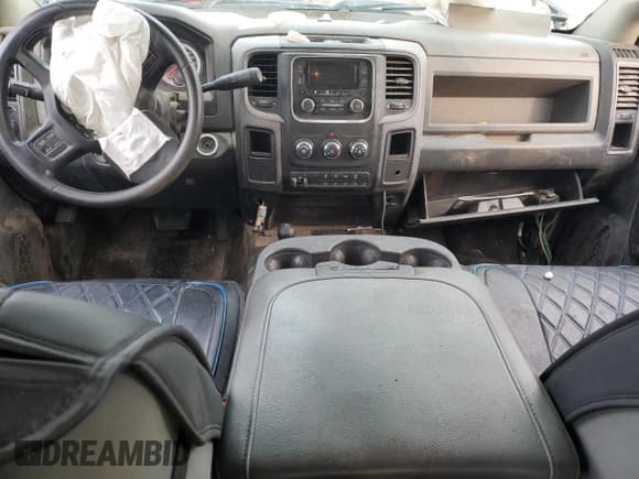 ✅ 2017 Ram 2500 Tradesman • VIN: 3C6UR5HL0HG685506 • Lot: 67193855. Listed on Copart with 263,948 mi. Free auction sales archive from the USA and detailed vehicle history report at DreamBid. Image 8.