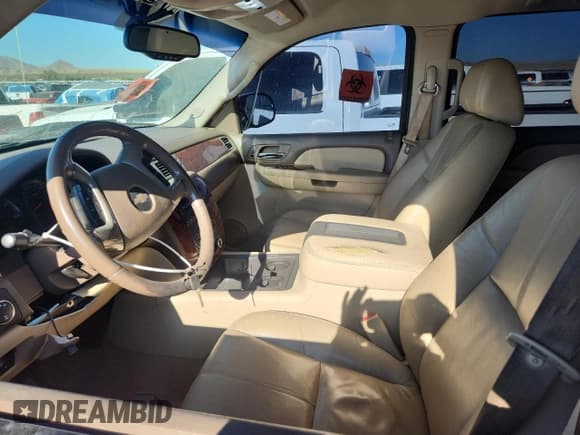 ✅ 2009 Chevrolet Silverado 2500HD LTZ • VIN: 1GCHK63679F150942 • Лот: 81745605. Опубликован ранее на Copart с пробегом 222 219 миль. Бесплатный доступ к архиву аукционных продаж из США и подробный отчёт об истории автомобиля на DreamBid. Изображение 7.