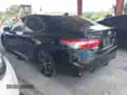 2019 Toyota Camry LE z VIN 4T1B11HKXKU217662, wystawiony jako IAAI lot #42639751 z przebiegiem 208 492 mil mil oraz . Historia ofert i sprzedaży dostępna na DreamBid. Obrazek 3.