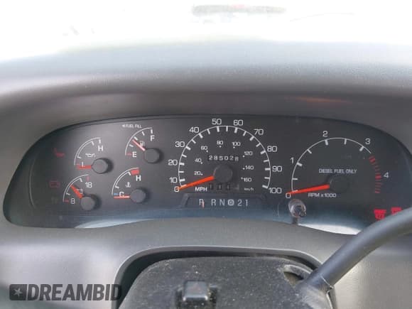 ✅ 2001 Ford F-350 XL • VIN: 1FTSW31F81EC22639 • Lot: 42053195. Wystawiony na IAAI z przebiegiem 285 028 mil. Bezpłatny archiwum sprzedaży aukcyjnych z USA i szczegółowy raport historii pojazdu na DreamBid. Zdjęcie 7.