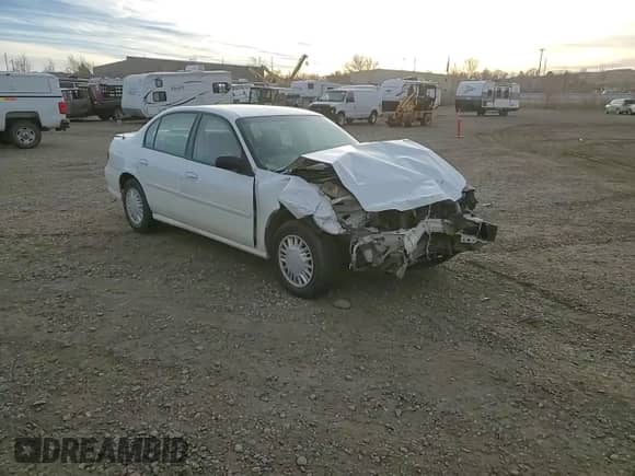 2000 Chevrolet Malibu z VIN 1G1ND52J7Y6273385, wystawiony jako Copart lot #86611774 z przebiegiem 178 236 mil mil oraz Czysty tytuł • Clean title. Historia ofert i sprzedaży dostępna na DreamBid. Obrazek 10.