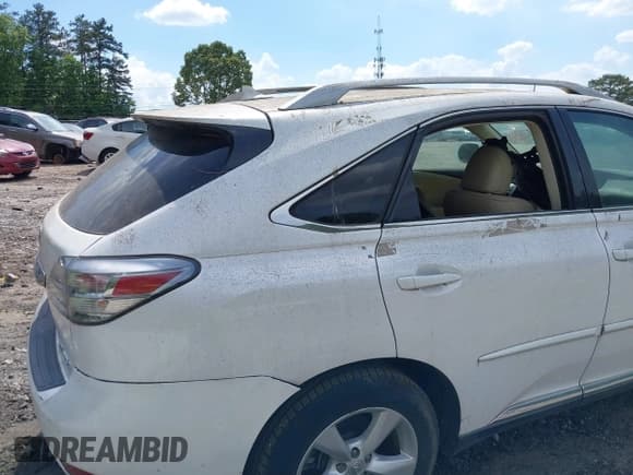 ✅ 2011 Lexus RX 350 • VIN: 2T2BK1BA3BC096760 • Lot: 39337185. Wystawiony na IAAI z przebiegiem Nie podano. Bezpłatny archiwum sprzedaży aukcyjnych z USA i szczegółowy raport historii pojazdu na DreamBid. Zdjęcie 17.