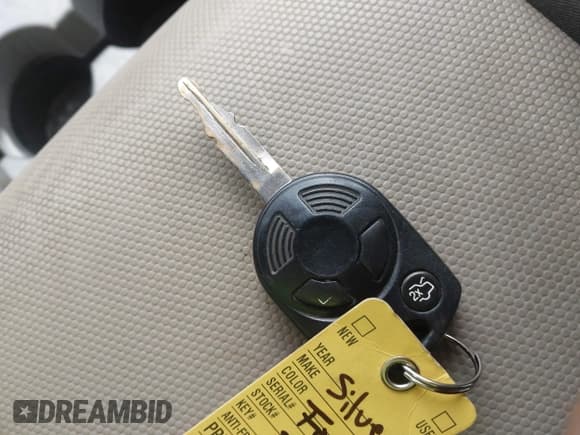 ✅ 2008 Ford Escape XLT • VIN: 1FMCU03108KC24175 • Lot: 43753808. Listed on IAAI with 220,422 mi. Free auction sales archive from the USA and detailed vehicle history report at DreamBid. Image 11.