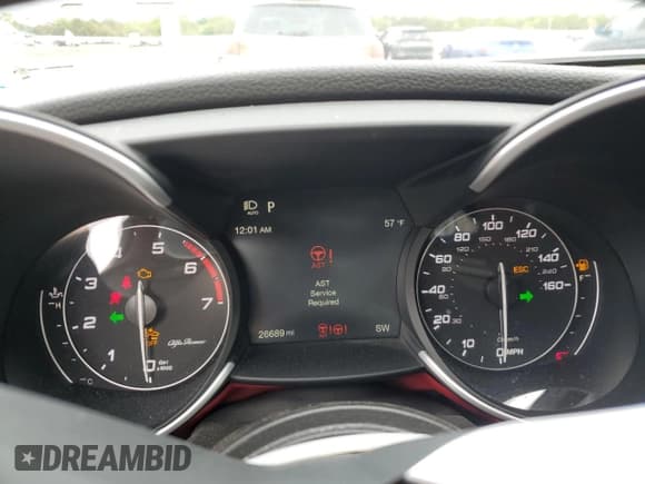 ✅ 2021 Alfa Romeo Giulia • VIN: ZARFAMAN7M7645983 • Lot: 57454945. Listed on Copart with 26,689 mi. Free auction sales archive from the USA and detailed vehicle history report at DreamBid. Image 9.