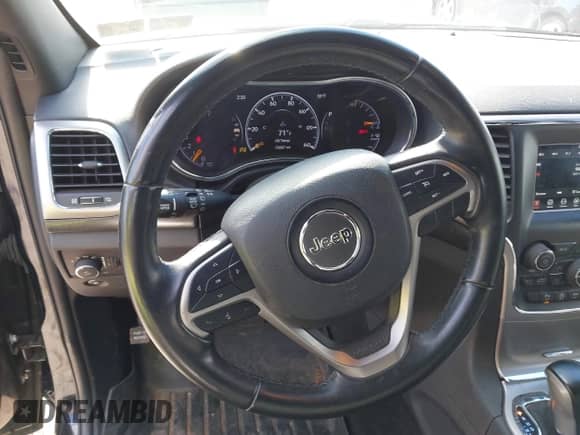 2018 Jeep Grand Cherokee Altitude z VIN 1C4RJFAG3JC503217, wystawiony jako IAAI lot #43588525 z przebiegiem 75 607 mil mil oraz . Historia ofert i sprzedaży dostępna na DreamBid. Obrazek 18.