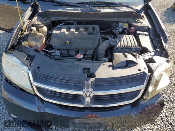 ✅ 2010 Dodge Avenger R/T • VIN: 1B3CC5FB1AN215595 • Лот: 75664094. Опубликован ранее на Copart с пробегом 165 992 миль. Бесплатный доступ к архиву аукционных продаж из США и подробный отчёт об истории автомобиля на DreamBid. Изображение 12.