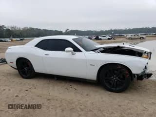 ✅ 2017 Dodge Challenger R/T • VIN: 2C3CDZBT5HH522485 • Lot: 72470342. Wystawiony na Copart z przebiegiem 51 156 mil. Bezpłatny archiwum sprzedaży aukcyjnych z USA i szczegółowy raport historii pojazdu na DreamBid. Zdjęcie 4.