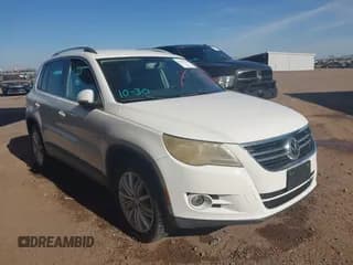 ✅ 2009 Volkswagen Tiguan S • VIN: WVGAV75N29W527403 • Lot: 43595578. Listed on IAAI with 176,341 mi. Free auction sales archive from the USA and detailed vehicle history report at DreamBid. Image 1.