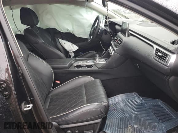 ✅ 2021 Genesis G70 2.0T • VIN: KMTG44LA3MU075175 • Lot: 57679175. Wystawiony na Copart z przebiegiem 89 864 mil. Bezpłatny archiwum sprzedaży aukcyjnych z USA i szczegółowy raport historii pojazdu na DreamBid. Zdjęcie 7.