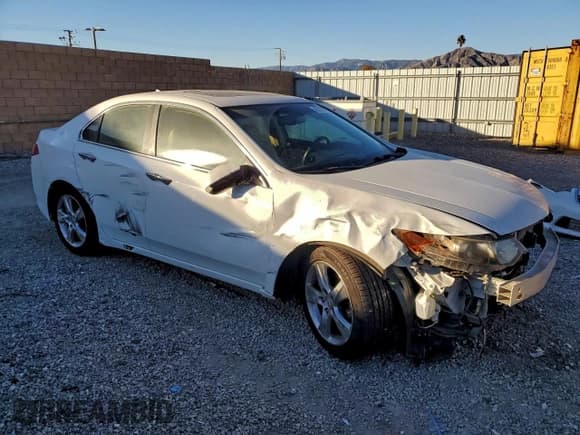 ✅ 2013 Acura TSX • VIN: JH4CU2F42DC008868 • Lot: 95987905. Wystawiony na Copart z przebiegiem 143 456 mil. Bezpłatny archiwum sprzedaży aukcyjnych z USA i szczegółowy raport historii pojazdu na DreamBid. Zdjęcie 4.