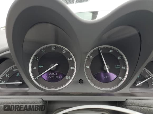 ✅ 2005 Mercedes-Benz SL 500 • VIN: WDBSK75F05F091086 • Lot: 84013865. Listed on Copart with 119,950 mi. Free auction sales archive from the USA and detailed vehicle history report at DreamBid. Image 9.