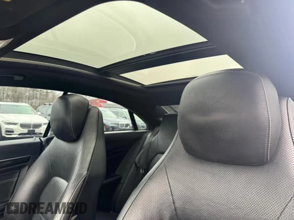 ✅ 2017 Mercedes-Benz E 400 • VIN: WDDKJ6HB8HF353602 • Lot: 85686435. Wystawiony na Copart z przebiegiem 148 972 mil. Bezpłatny archiwum sprzedaży aukcyjnych z USA i szczegółowy raport historii pojazdu na DreamBid. Zdjęcie 9.