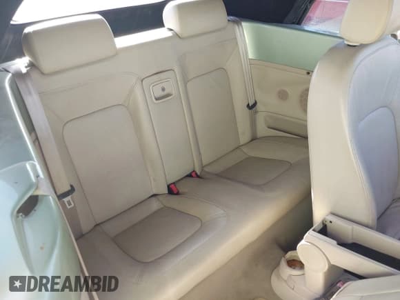 ✅ 2007 Volkswagen Beetle • VIN: 3VWSF31Y67M415499 • Lot: 41500540. Listed on IAAI with 125,144 mi. Free auction sales archive from the USA and detailed vehicle history report at DreamBid. Image 8.