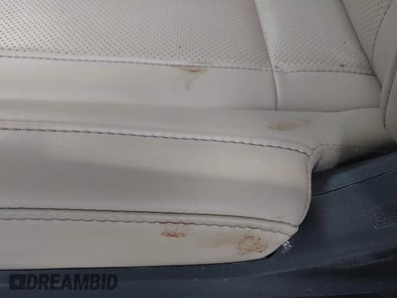 ✅ 2024 Infiniti QX60 Luxe • VIN: 5N1DL1FR7RC346137 • Лот: 42717001. Опубликован ранее на IAAI с пробегом 24 264 миль. Бесплатный доступ к архиву аукционных продаж из США и подробный отчёт об истории автомобиля на DreamBid. Изображение 16.