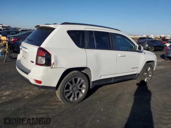 ✅ 2017 Jeep Compass High Altitude • VIN: 1C4NJDEB3HD188683 • Lot: 82656925. Wystawiony na Copart z przebiegiem 80 957 mil. Bezpłatny archiwum sprzedaży aukcyjnych z USA i szczegółowy raport historii pojazdu na DreamBid. Zdjęcie 3.
