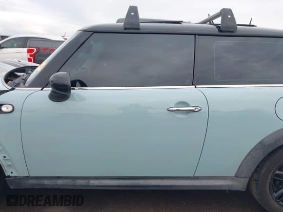 ✅ 2012 MINI Hardtop • VIN: WMWSU3C55CT264935 • Lot: 43774072. Listed on IAAI with 59,141 mi. Free auction sales archive from the USA and detailed vehicle history report at DreamBid. Image 15.