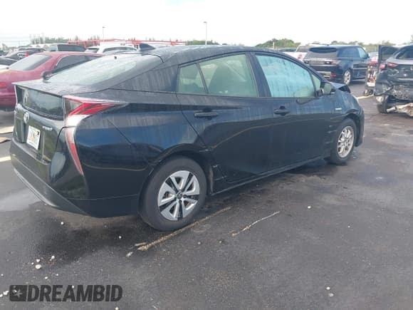 ✅ 2017 Toyota Prius Three • VIN: JTDKARFUXH3532550 • Lot: 43277514. Wystawiony na IAAI z przebiegiem 114 312 mil. Bezpłatny archiwum sprzedaży aukcyjnych z USA i szczegółowy raport historii pojazdu na DreamBid. Zdjęcie 4.