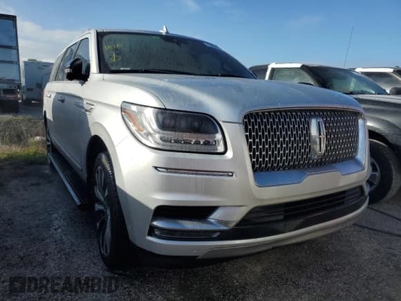 ✅ 2018 Lincoln Navigator Select • VIN: 5LMJJ3HTXJEL03141 • Lot: 75602984. Listed on Copart with Not provided. Free auction sales archive from the USA and detailed vehicle history report at DreamBid. Image 5.