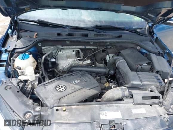 ✅ 2017 Volkswagen Jetta SEL • VIN: 3VWL17AJXHM304792 • Lot: 42688617. Wystawiony na IAAI z przebiegiem 98 916 mil. Bezpłatny archiwum sprzedaży aukcyjnych z USA i szczegółowy raport historii pojazdu na DreamBid. Zdjęcie 10.