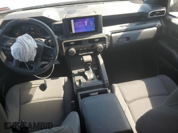 ✅ 2024 Toyota Tacoma SR • VIN: 3TYJDAHN2RT010199 • Лот: 80104855. Опубликован ранее на Copart с пробегом 9 172 миль. Бесплатный доступ к архиву аукционных продаж из США и подробный отчёт об истории автомобиля на DreamBid. Изображение 8.