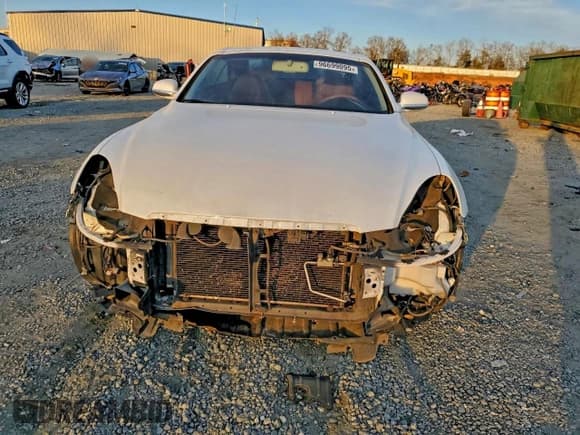 ✅ 2004 Lexus SC 430 • VIN: JTHFN48Y440053107 • Lot: 96699095. Wystawiony na Copart z przebiegiem 223 221 mil. Bezpłatny archiwum sprzedaży aukcyjnych z USA i szczegółowy raport historii pojazdu na DreamBid. Zdjęcie 5.