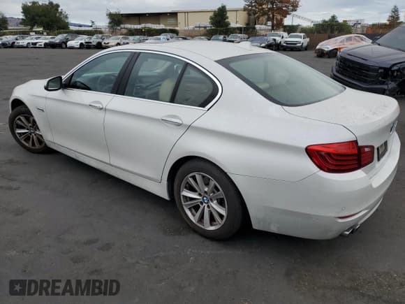 ✅ 2016 BMW 5 Series 528i • VIN: WBA5A5C50GG352128 • Lot: 82180515. Listed on Copart with 122,632 mi. Free auction sales archive from the USA and detailed vehicle history report at DreamBid. Image 2.